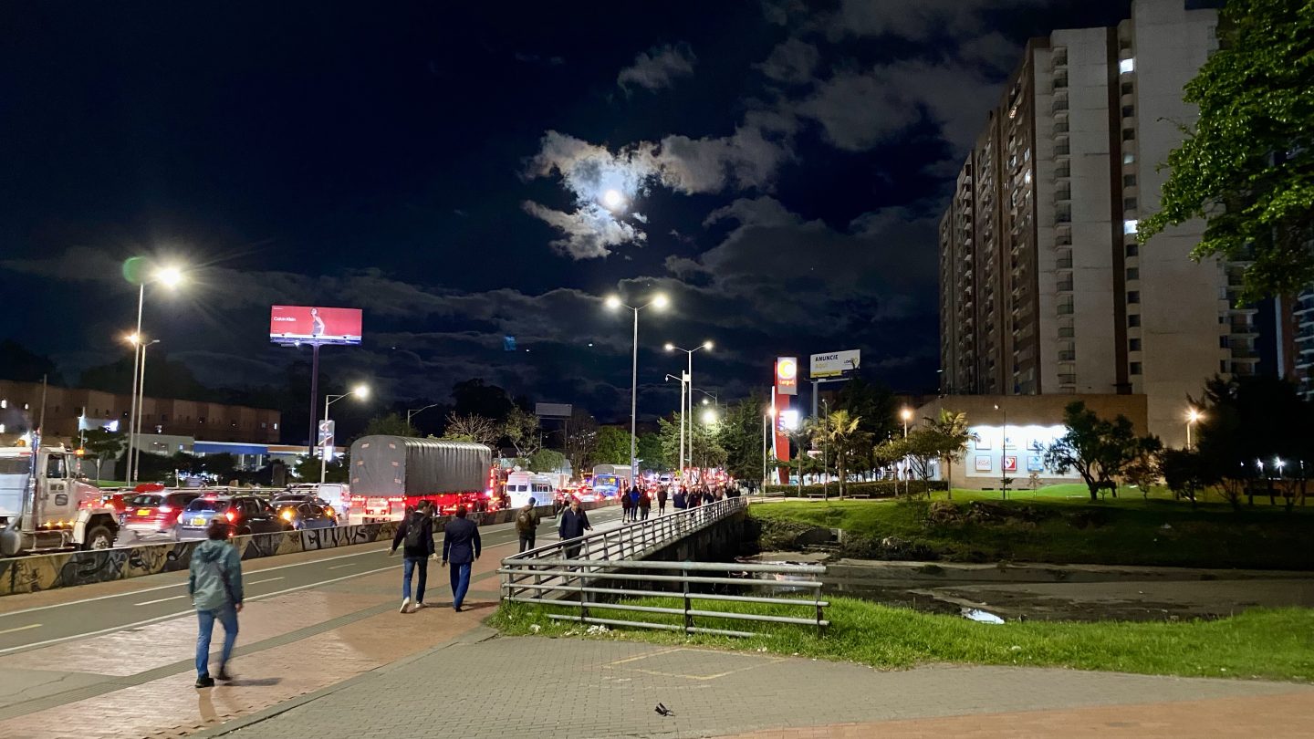 Yo no te pido la luuuunaaaa